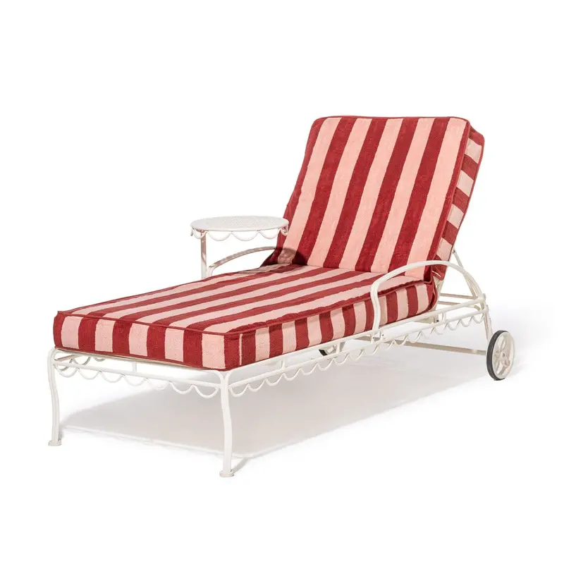 Lounger Towel – Vibrant Color-Fast Design for Outdoor Use