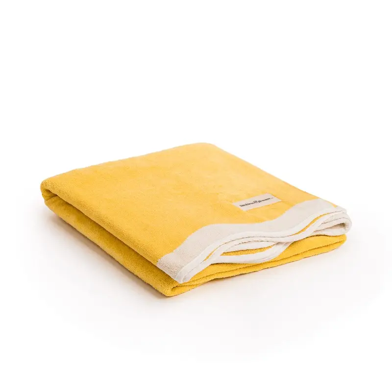 Plush Beach Towel – Extra-Soft Terry Weave for Post-Swim Comfort