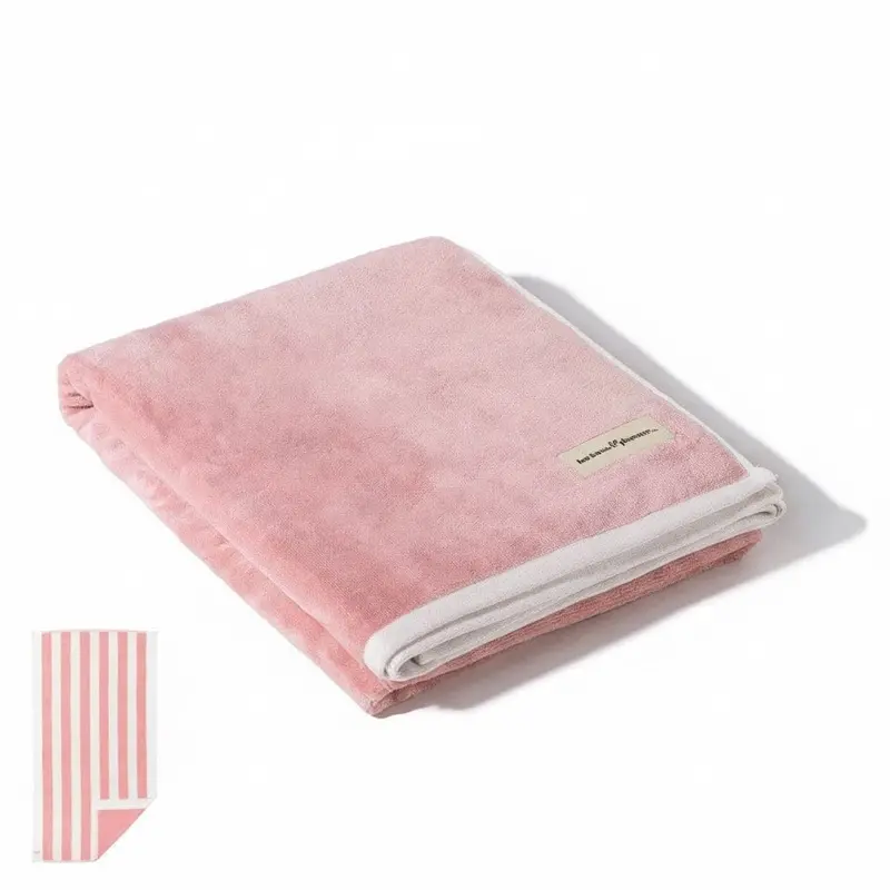 Textured Cotton Beach Towel – Sand-Resistant