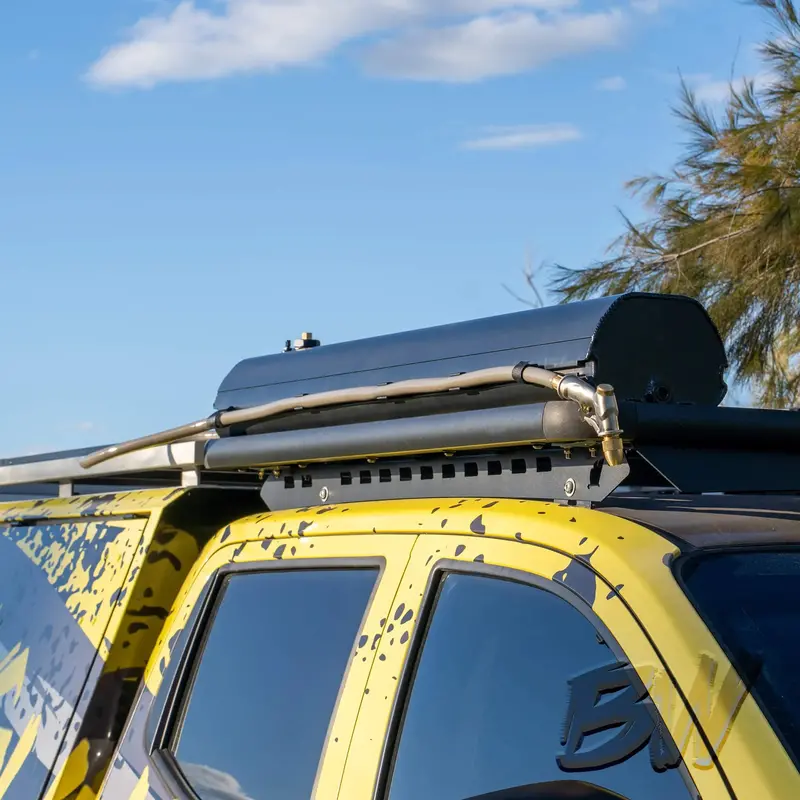 WildWash 30L Roof-Mounted Vehicle Tank – Pressurized & Solar-Heated